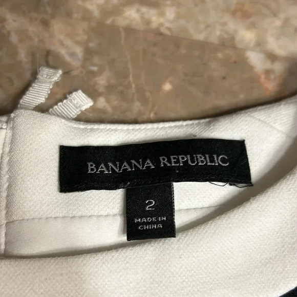 Banana Republic dress women size 2. White ,black , abstract, shift ,line,mini - Picture 8 of 12